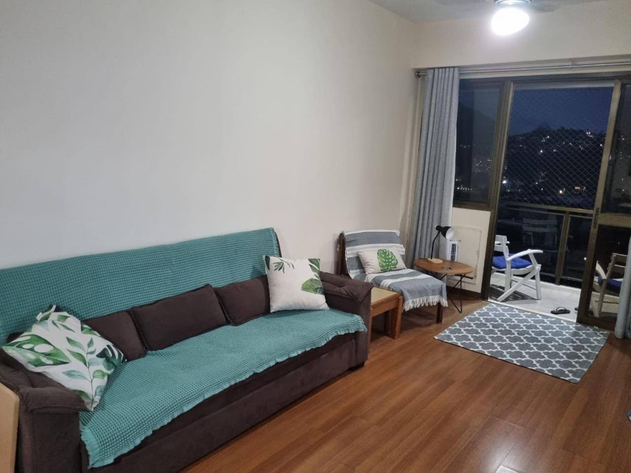 Apartamento Praia Do Pepe - Barra Da Tijuca - Olegario Maciel *